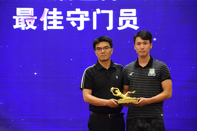 范戴克职业生涯8次与哈兰德交手 5胜3平未尝败绩